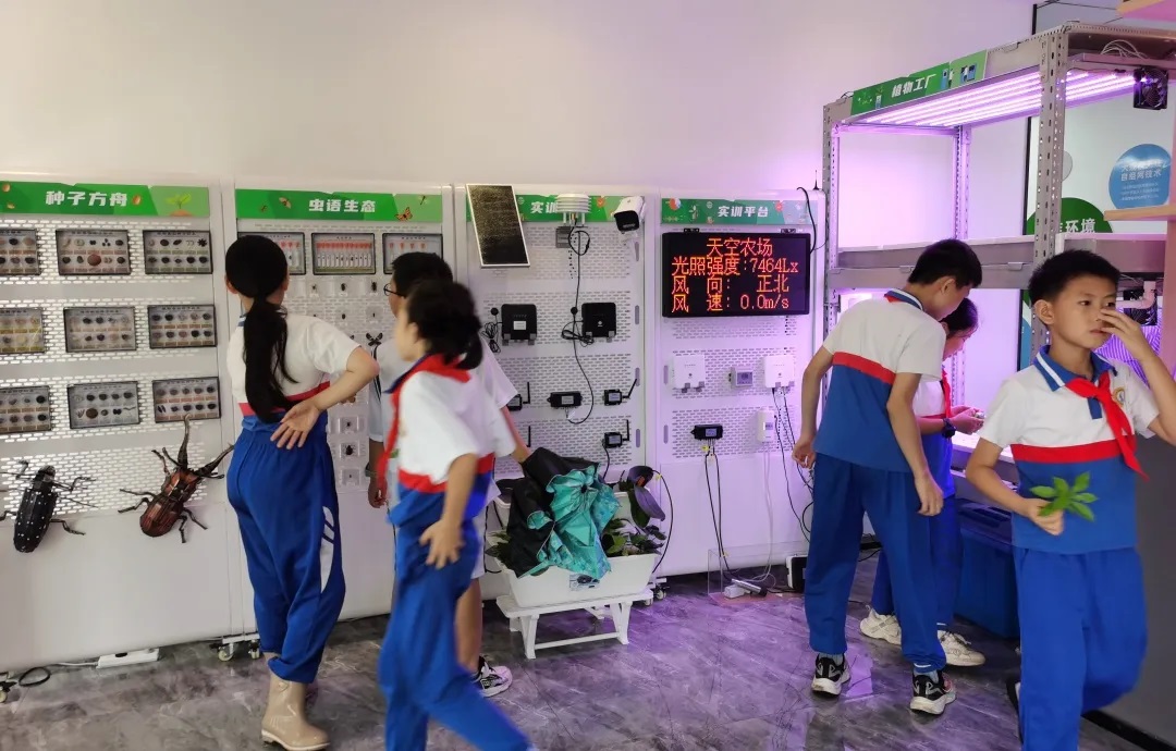 海睿科技榮獲黃埔區“2025年優秀科普企業”稱號2.jpg